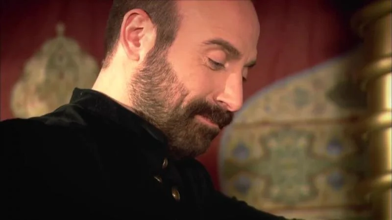 Кадры из сериала Великолепный век (2011)